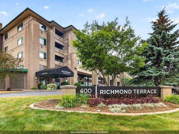 400 N RICHMOND STREET, Unit 425, Appleton, WI 54911