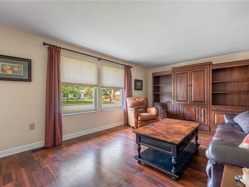 1165 Kentshire Drive, Centerville, OH 45459 Photo 2