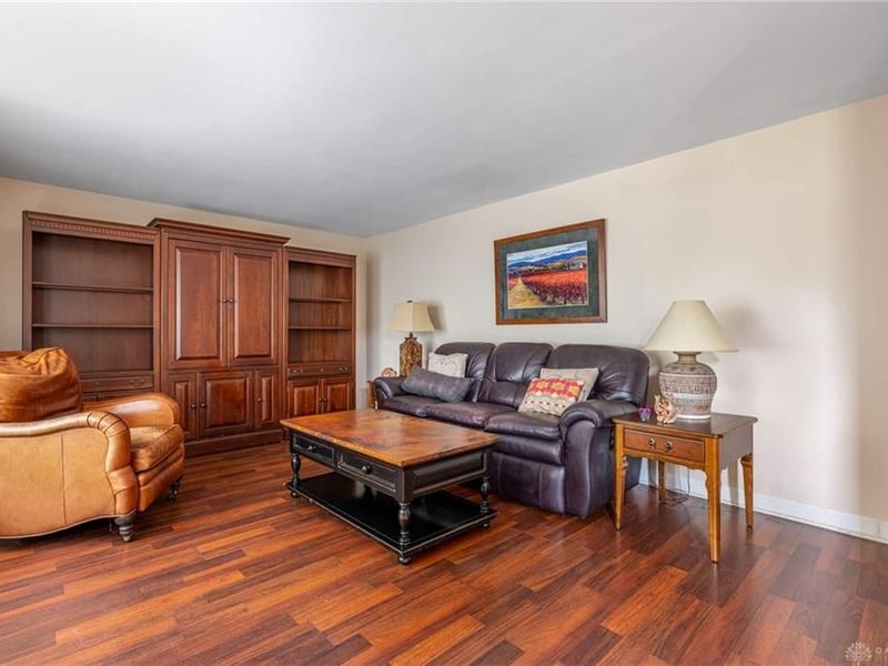 1165 Kentshire Drive, Centerville, OH 45459 Photo 4