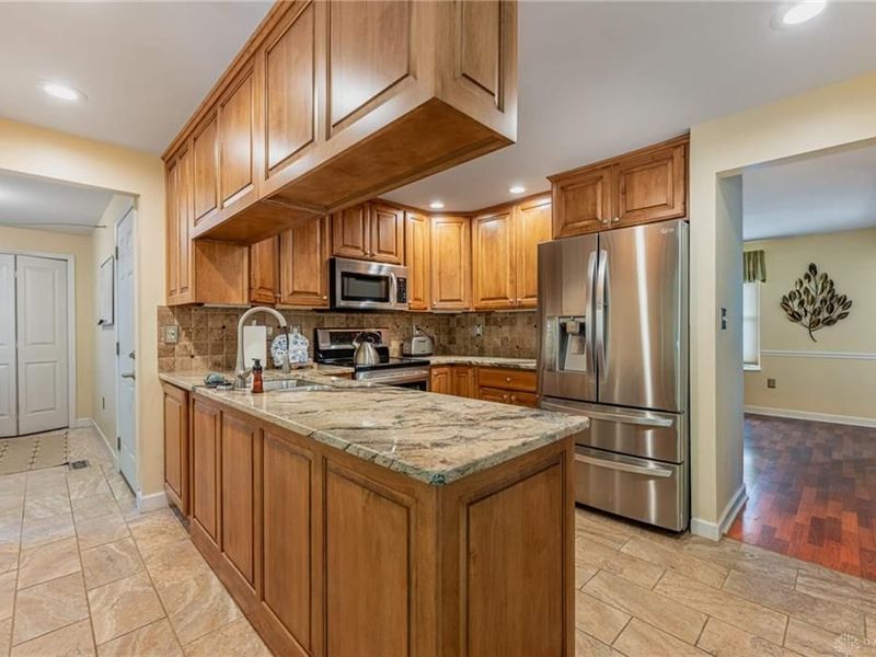 1165 Kentshire Drive, Centerville, OH 45459 Photo 7