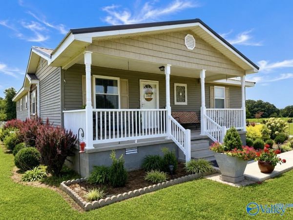 970 Ross Raines, Albertville, AL 35951
