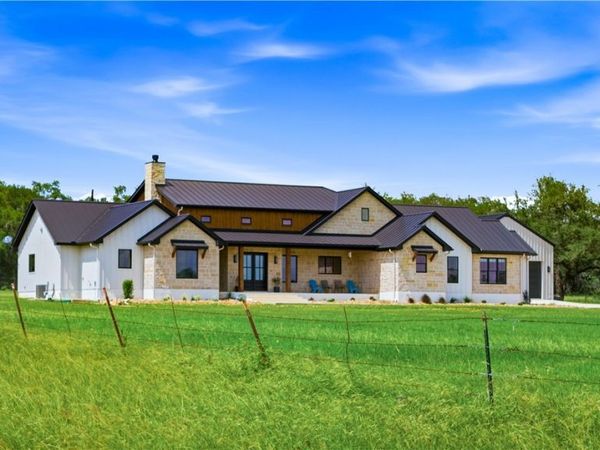 4434 Hugo Road , San Marcos, TX 78666
