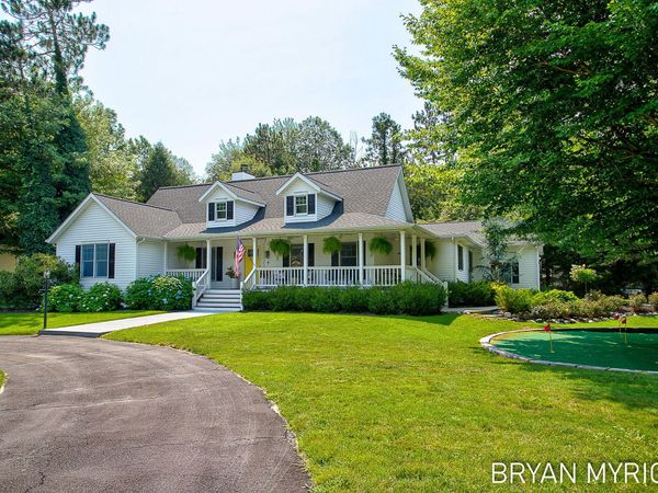 4612 Forest Lane, Holland, MI 49423