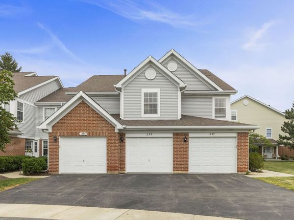 233 BIRMINGHAM Court , Unit 1543-5, Roselle, IL 60172