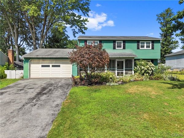 8009 Thyme Circle, Liverpool, NY 13090