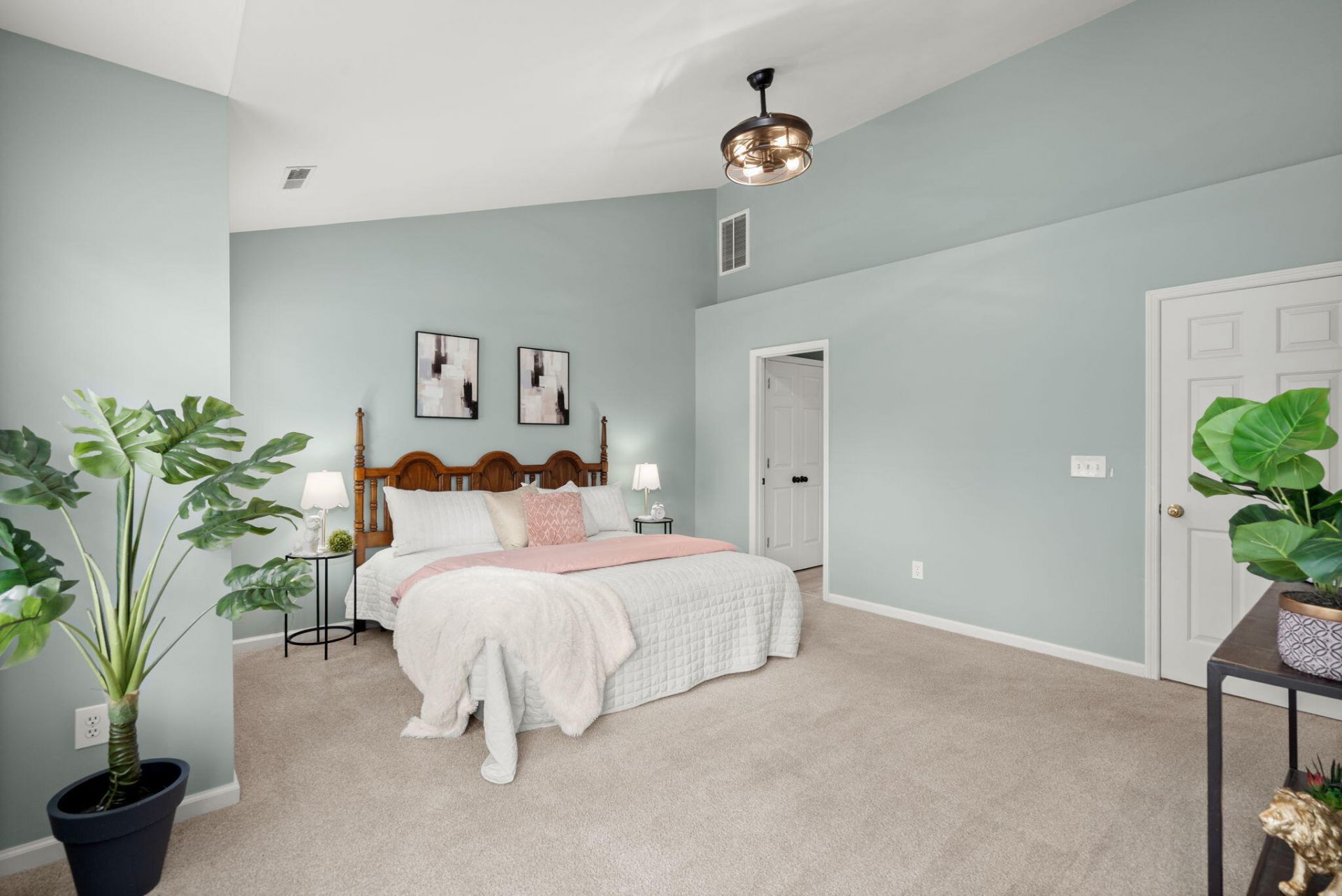 109 Evesham Drive Photo 24
