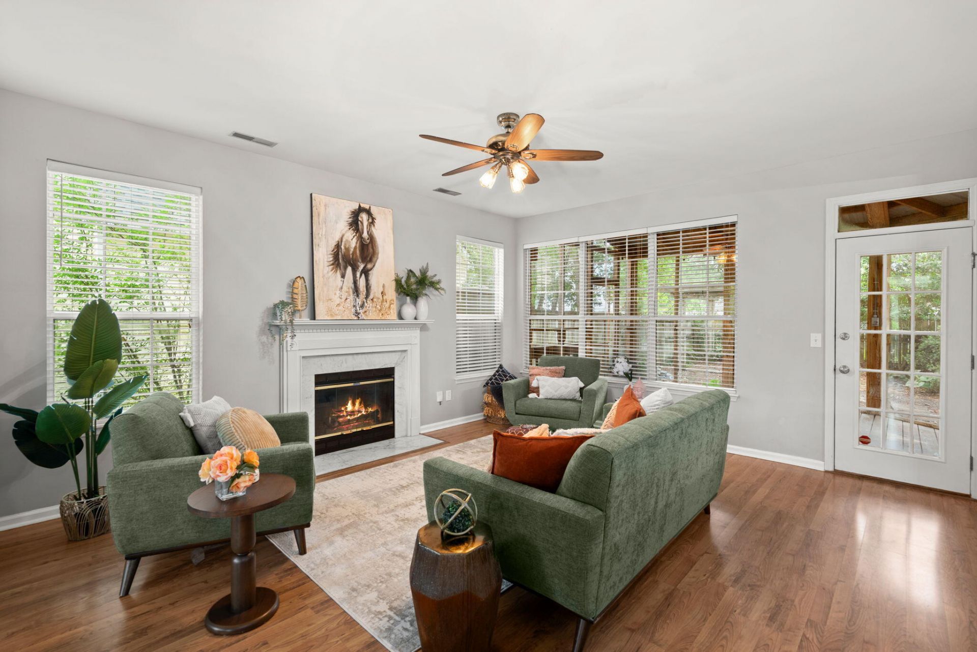 109 Evesham Drive Photo 8