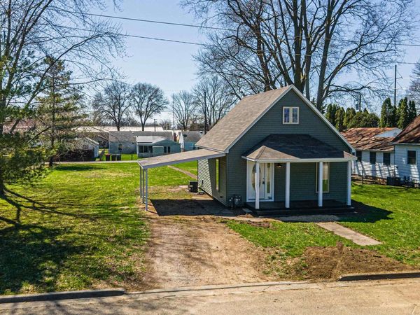 1505 4TH Street, Lincoln, IL 62656