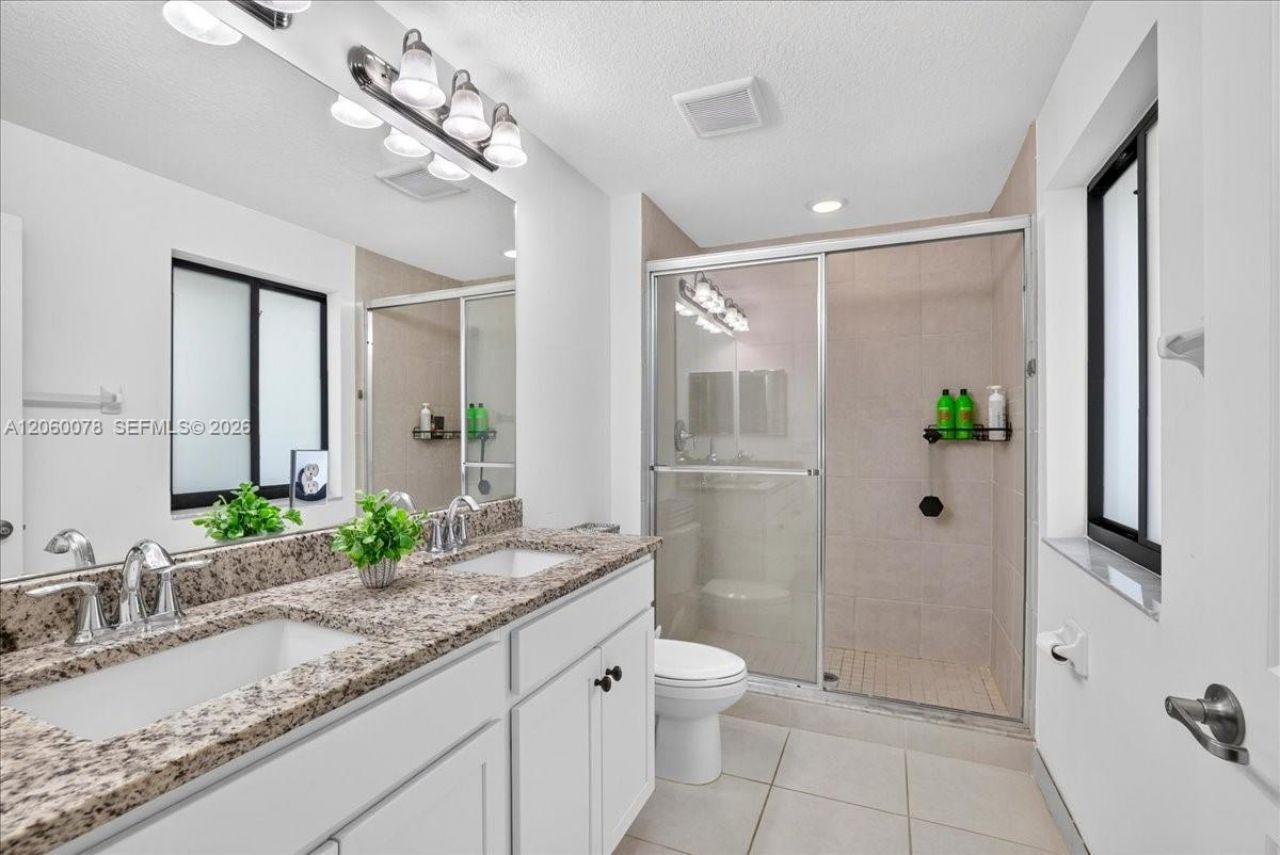 425 NW 33rd Ln, Pompano Beach, FL 33069 Photo