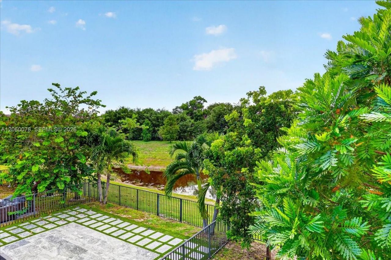 425 NW 33rd Ln, Pompano Beach, FL 33069 Photo