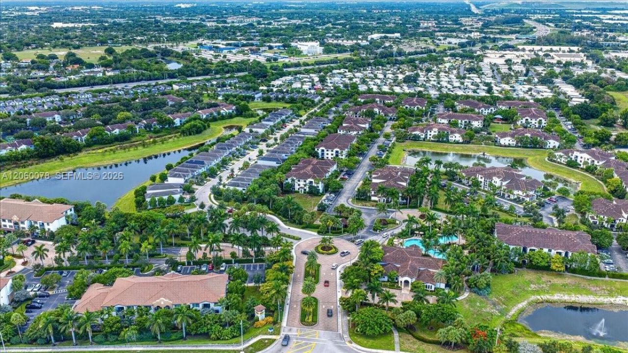 425 NW 33rd Ln, Pompano Beach, FL 33069 Photo