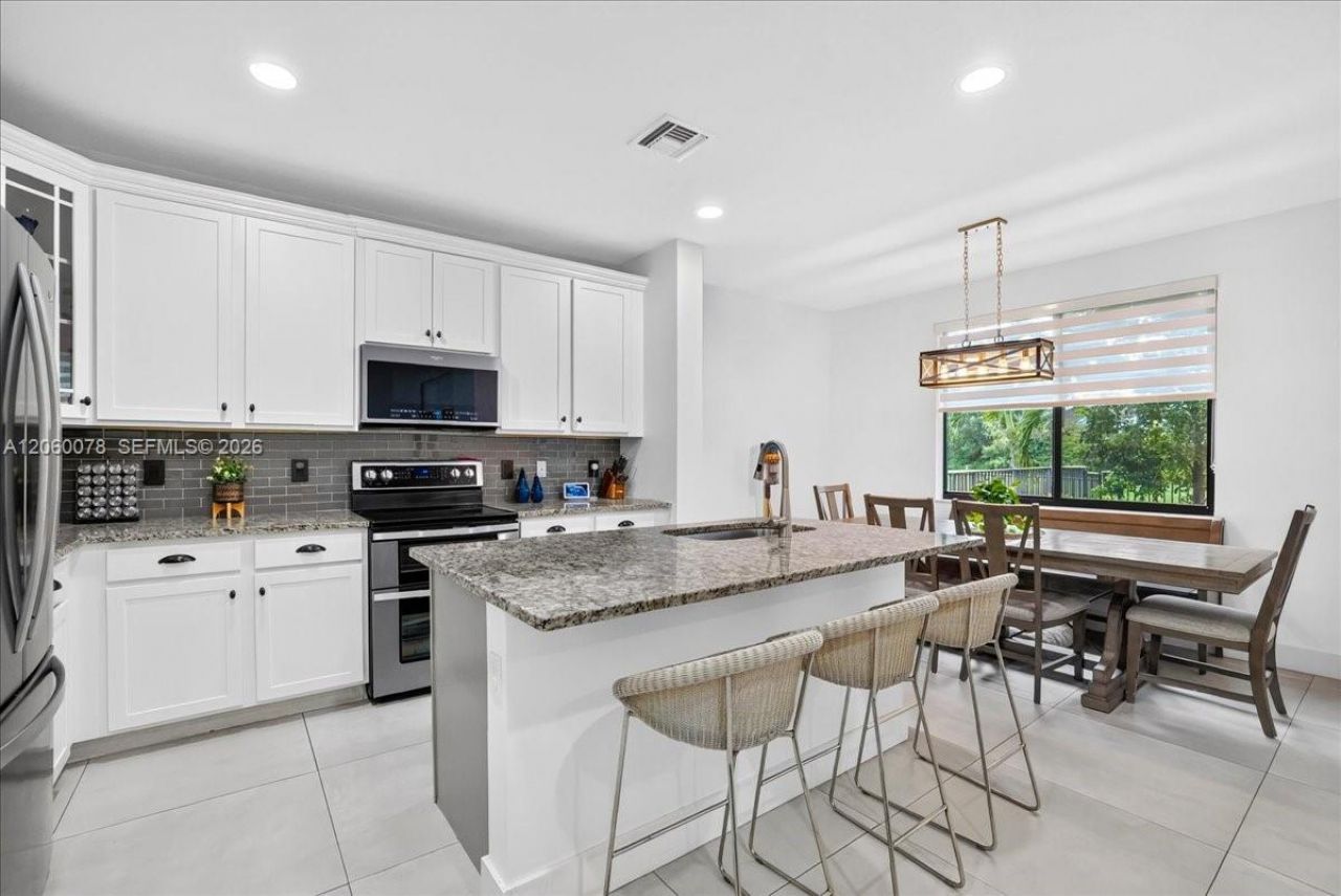 425 NW 33rd Ln, Pompano Beach, FL 33069 Photo