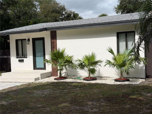1621 SW 11th Ct , Fort Lauderdale, FL 33312