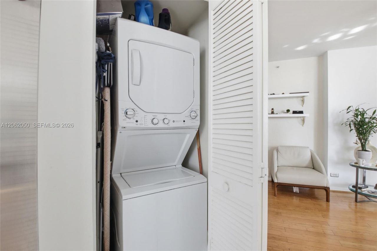 701 Brickell Key Blvd, Unit 610, Miami, FL 33131 Photo