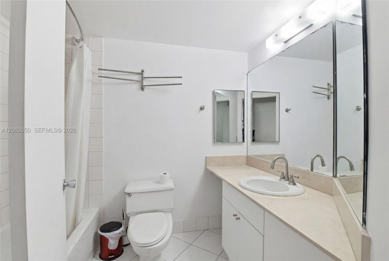 701 Brickell Key Blvd, Unit 610, Miami, FL 33131 Photo