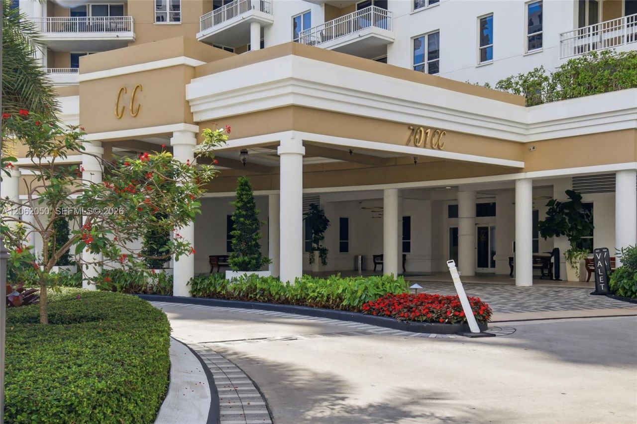 701 Brickell Key Blvd, Unit 610, Miami, FL 33131 Photo
