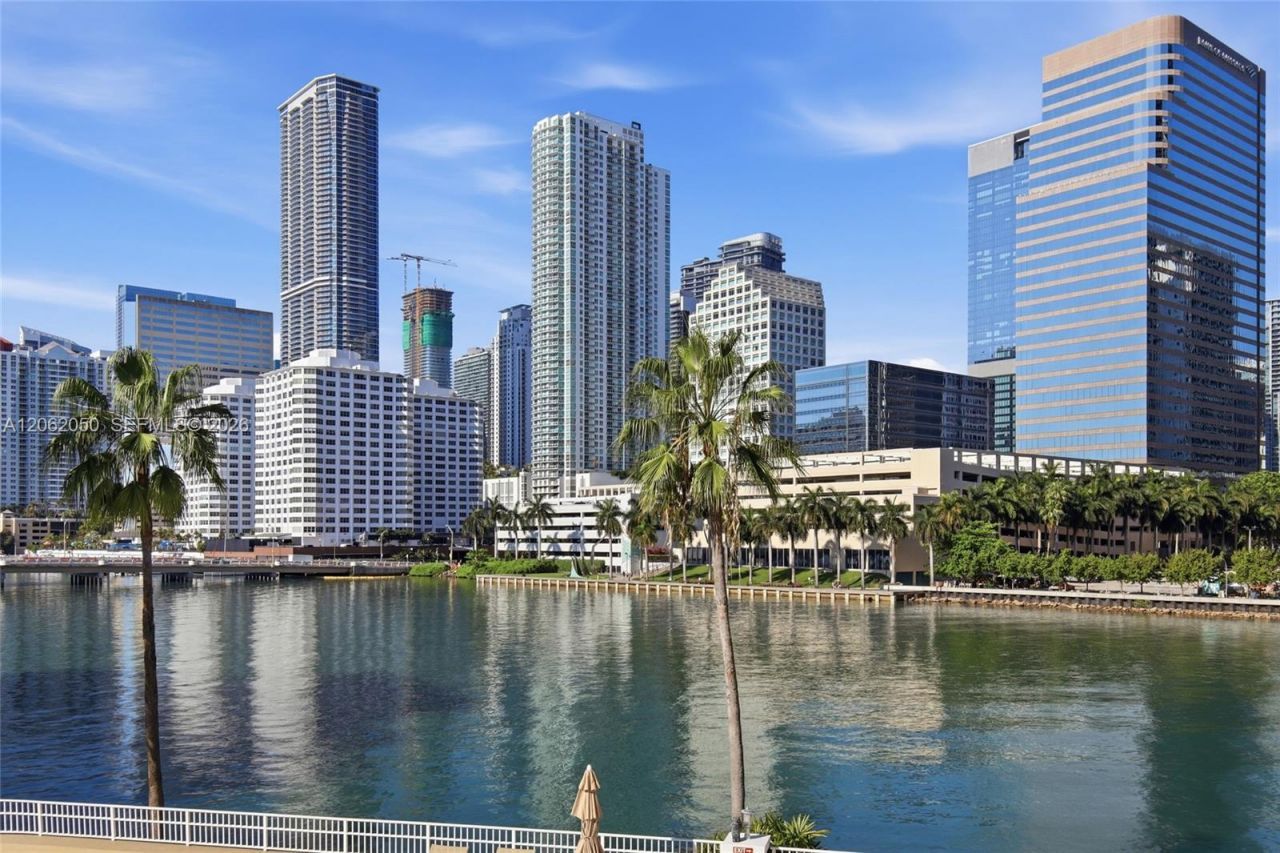 701 Brickell Key Blvd, Unit 610, Miami, FL 33131 Photo