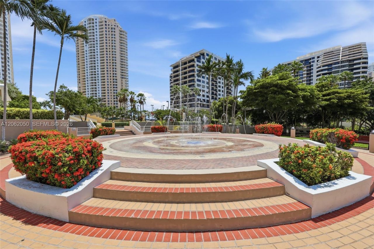 701 Brickell Key Blvd, Unit 610, Miami, FL 33131 Photo
