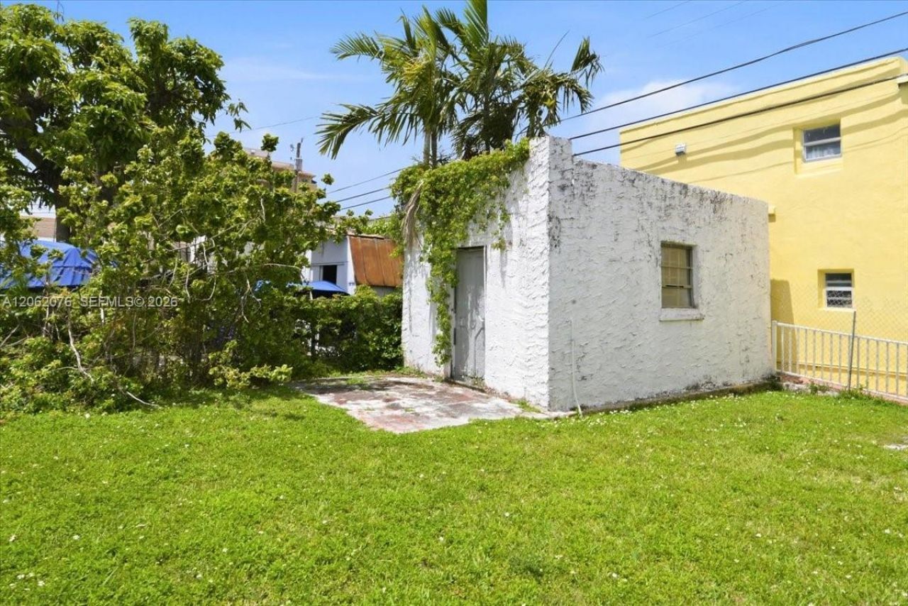 3645 SW 25th Ter , Miami, FL 33133 Photo