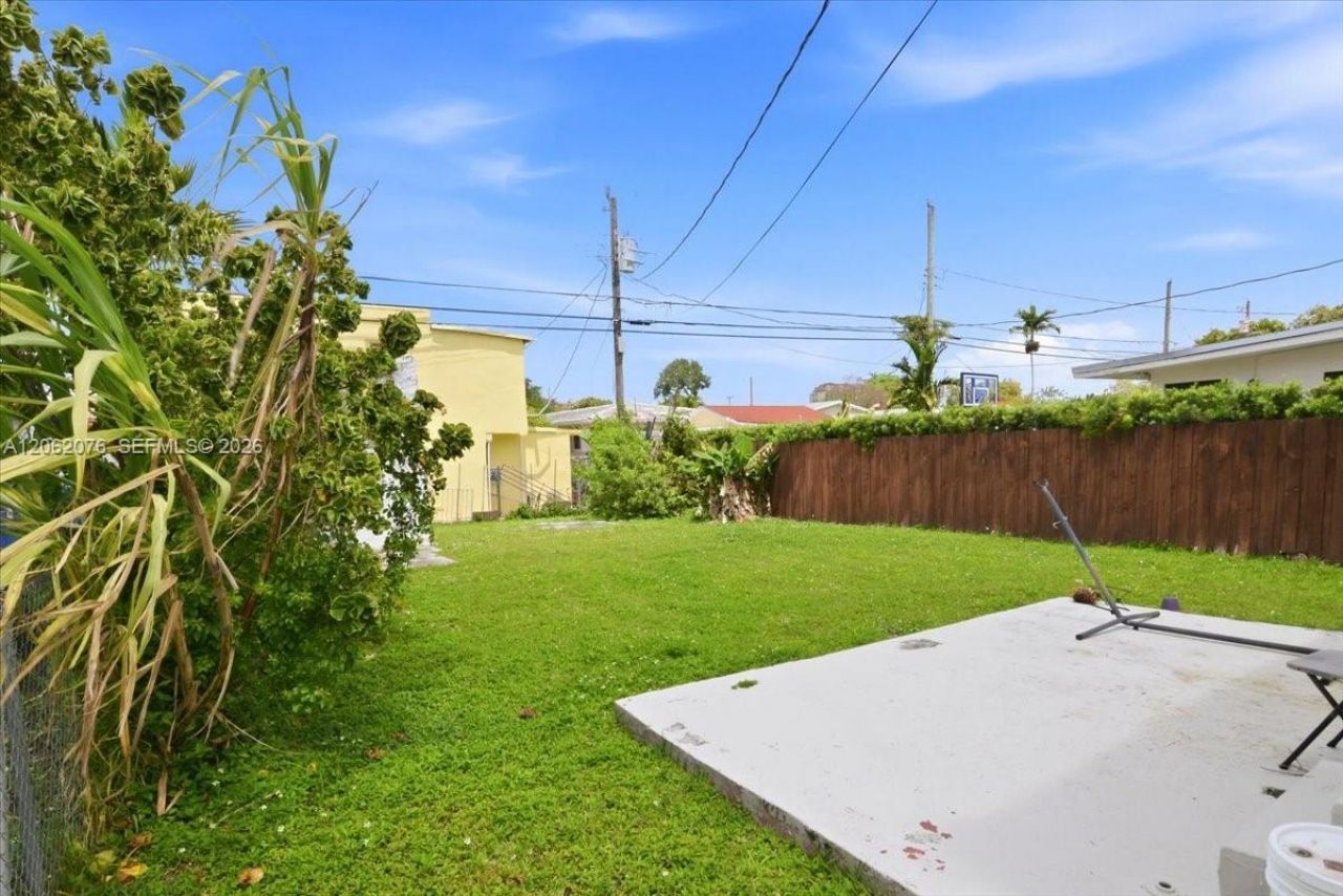 3645 SW 25th Ter , Miami, FL 33133 Photo