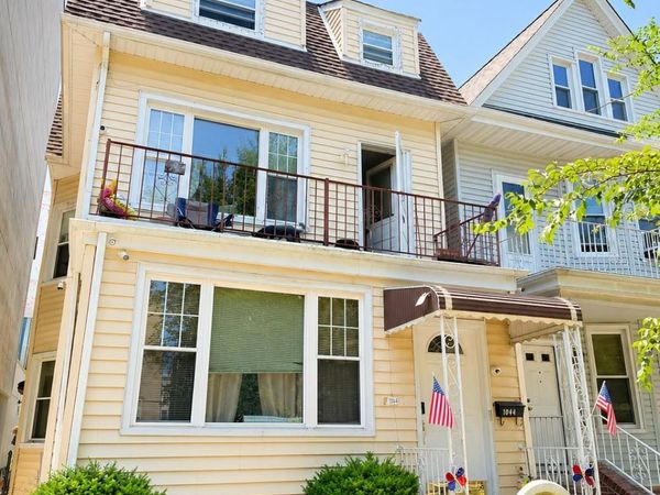 1044 41st, Brooklyn, NY 11219