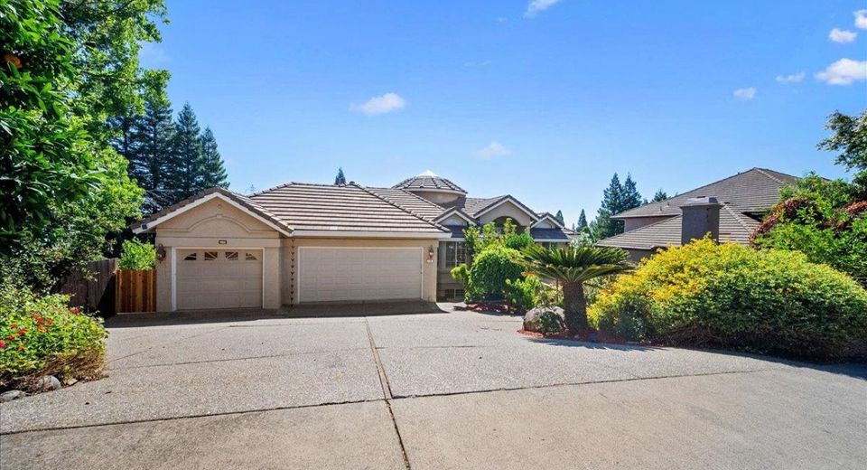136 Tomlinson Dr, Folsom, CA 95630 Photo