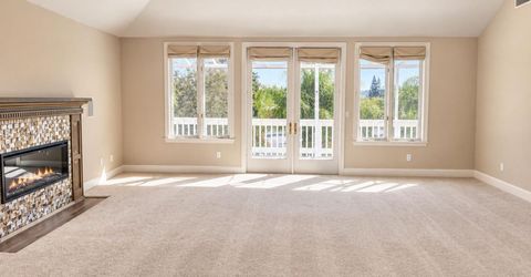 136 Tomlinson Dr, Folsom, CA 95630 Photo