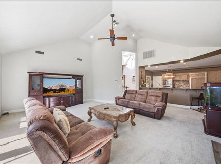 136 Tomlinson Dr, Folsom, CA 95630 Photo