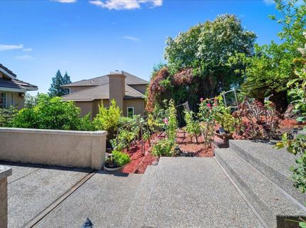 136 Tomlinson Dr, Folsom, CA 95630 Photo