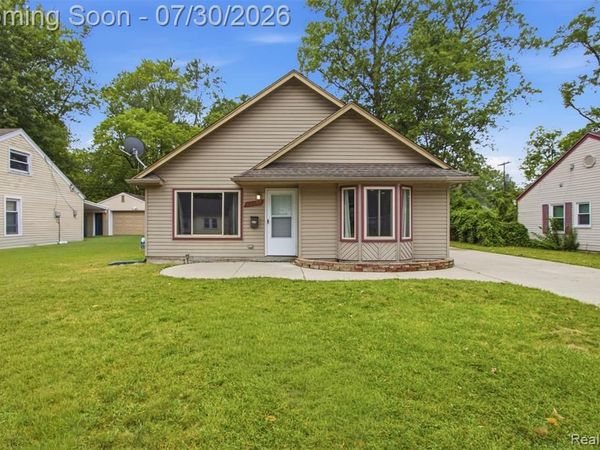 22141 Condon Street, Oak Park, MI 48237