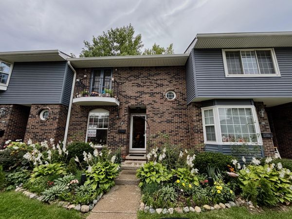 2798 Page Avenue, Ann Arbor, MI 48104