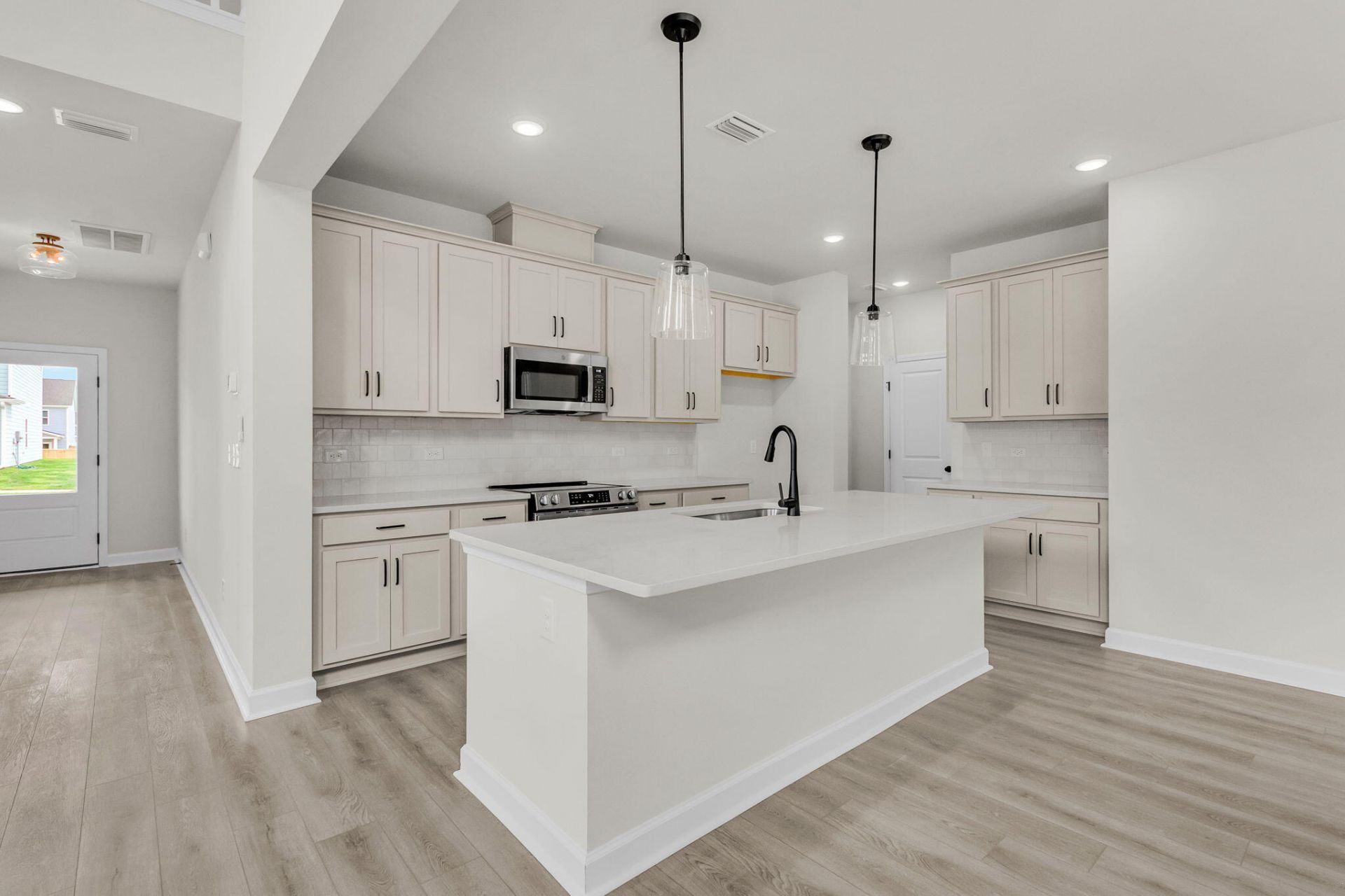 3110 Macaron Court Photo 7