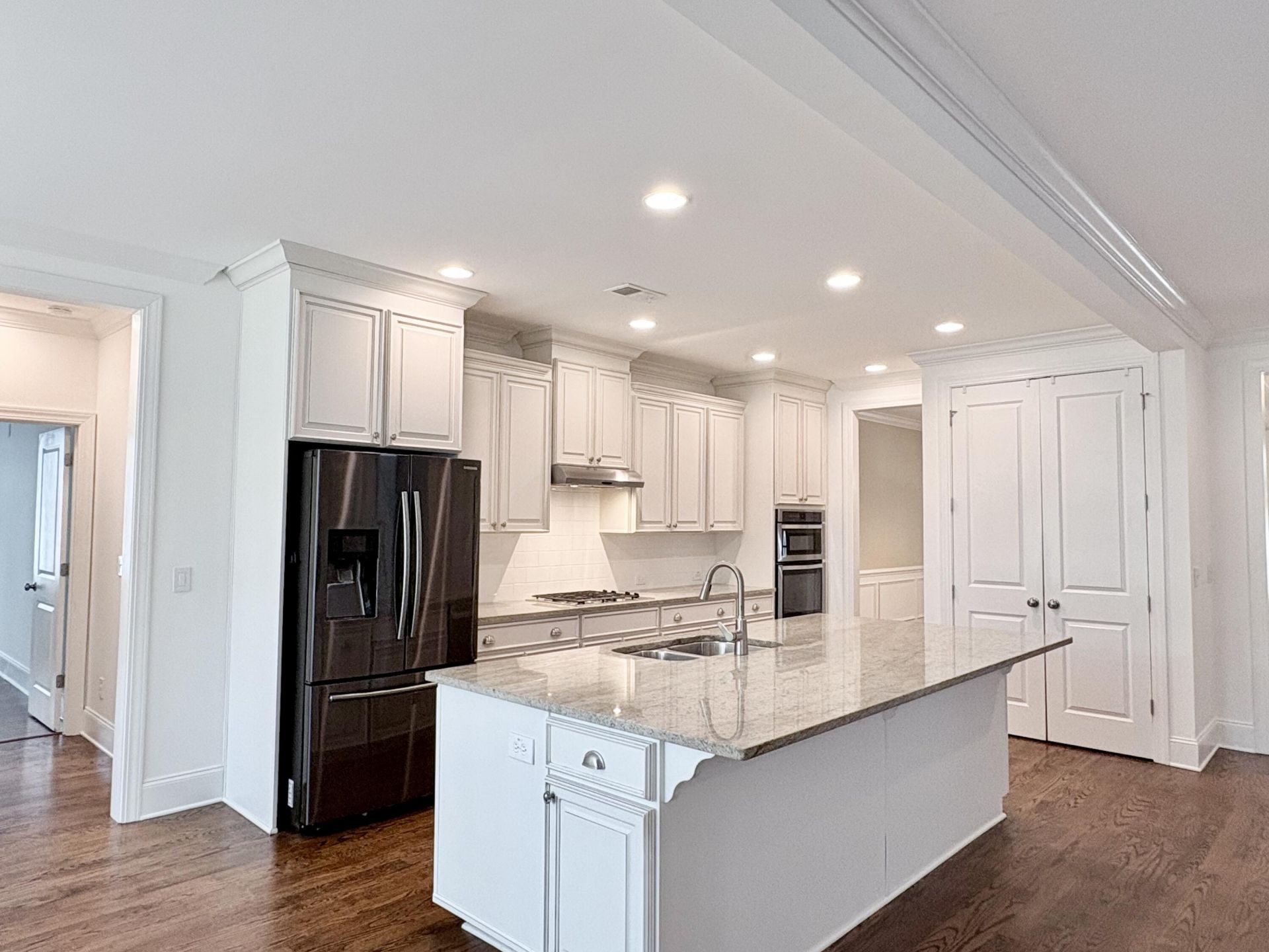 4066 Blackmoor Street Photo 16