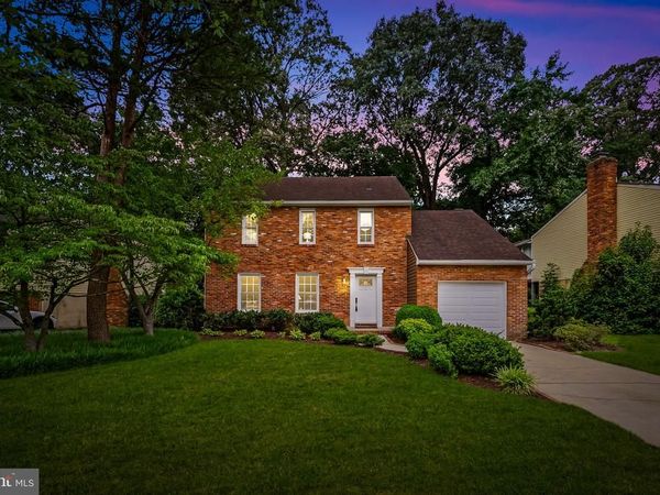 427 YORKSHIRE DRIVE, SEVERNA PARK, MD 21146