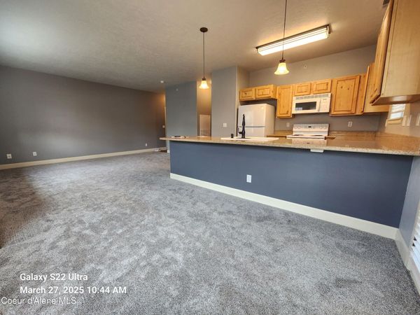 6850 N Spurwing LOOP , Unit APT 207, Coeur d'Alene, ID 83815