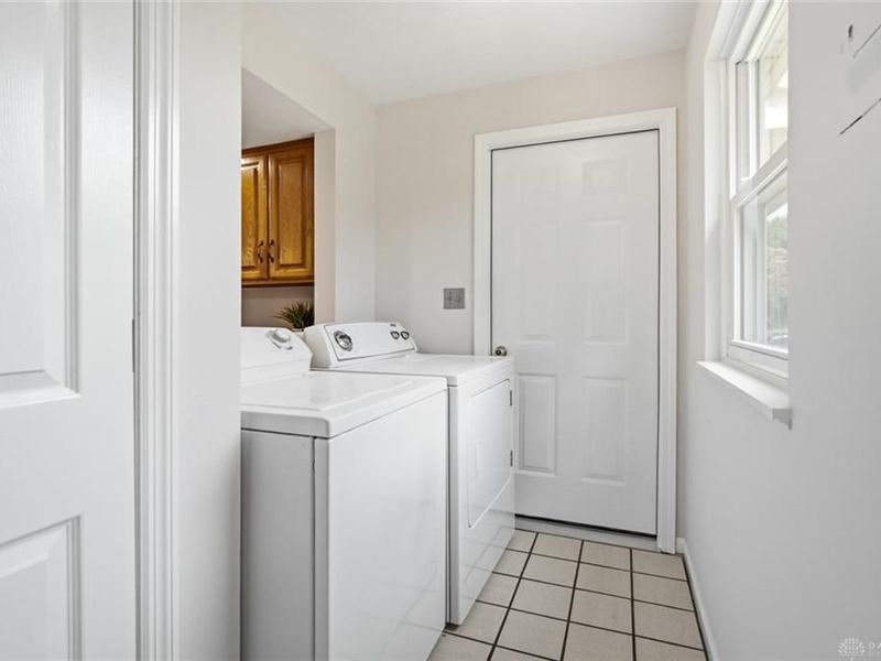 2198 Cherry Oak Drive, Kettering, OH 45440 Photo 12