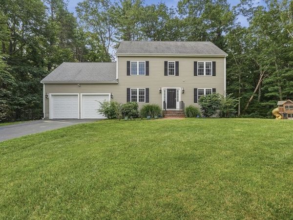 8 Chessman Rd, Mansfield, MA 02048