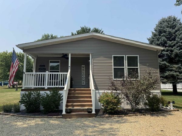 N3201 Crazyhorse Lane, Unit 712, Brodhead, WI 53520