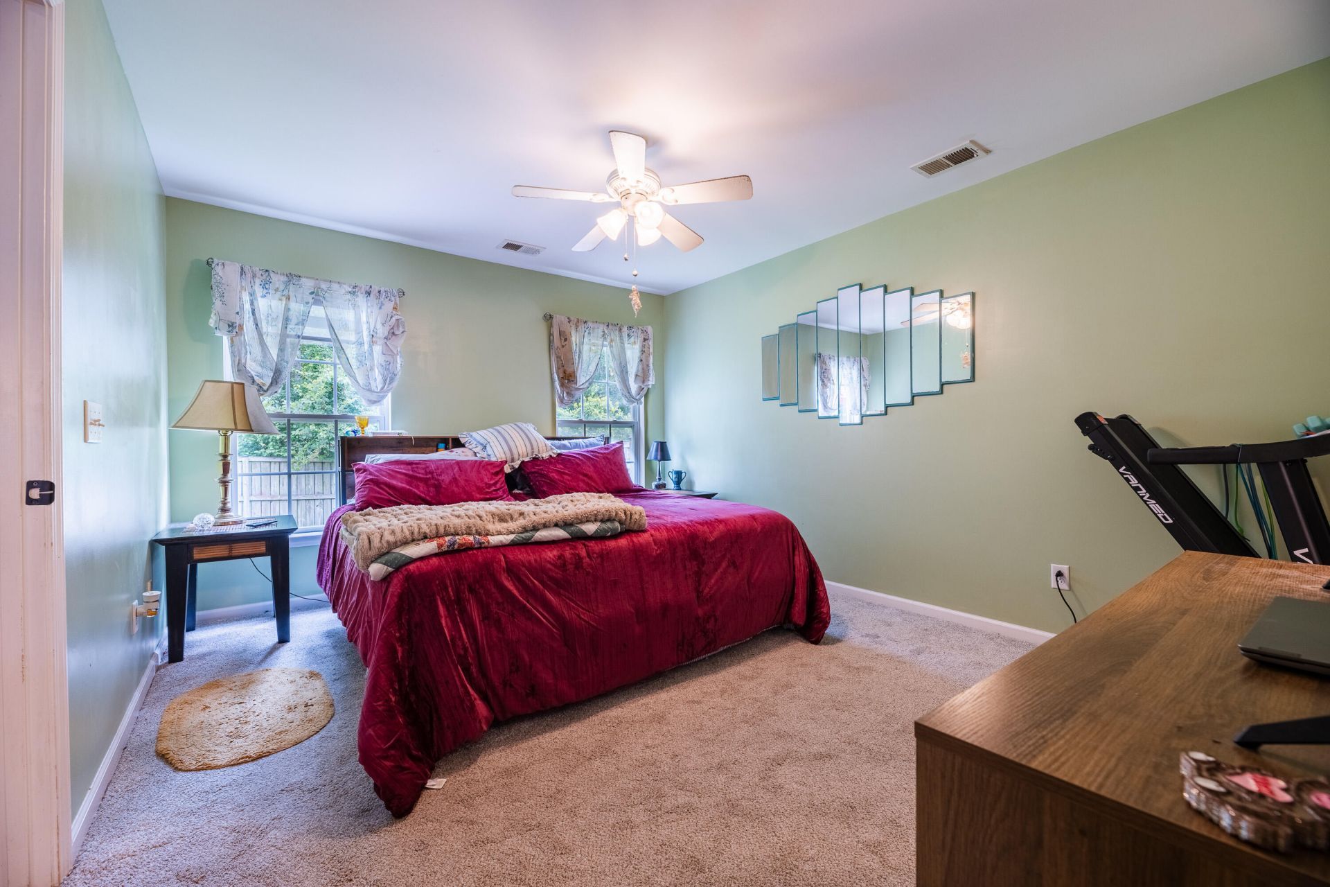 270 Avonshire Drive Photo 11