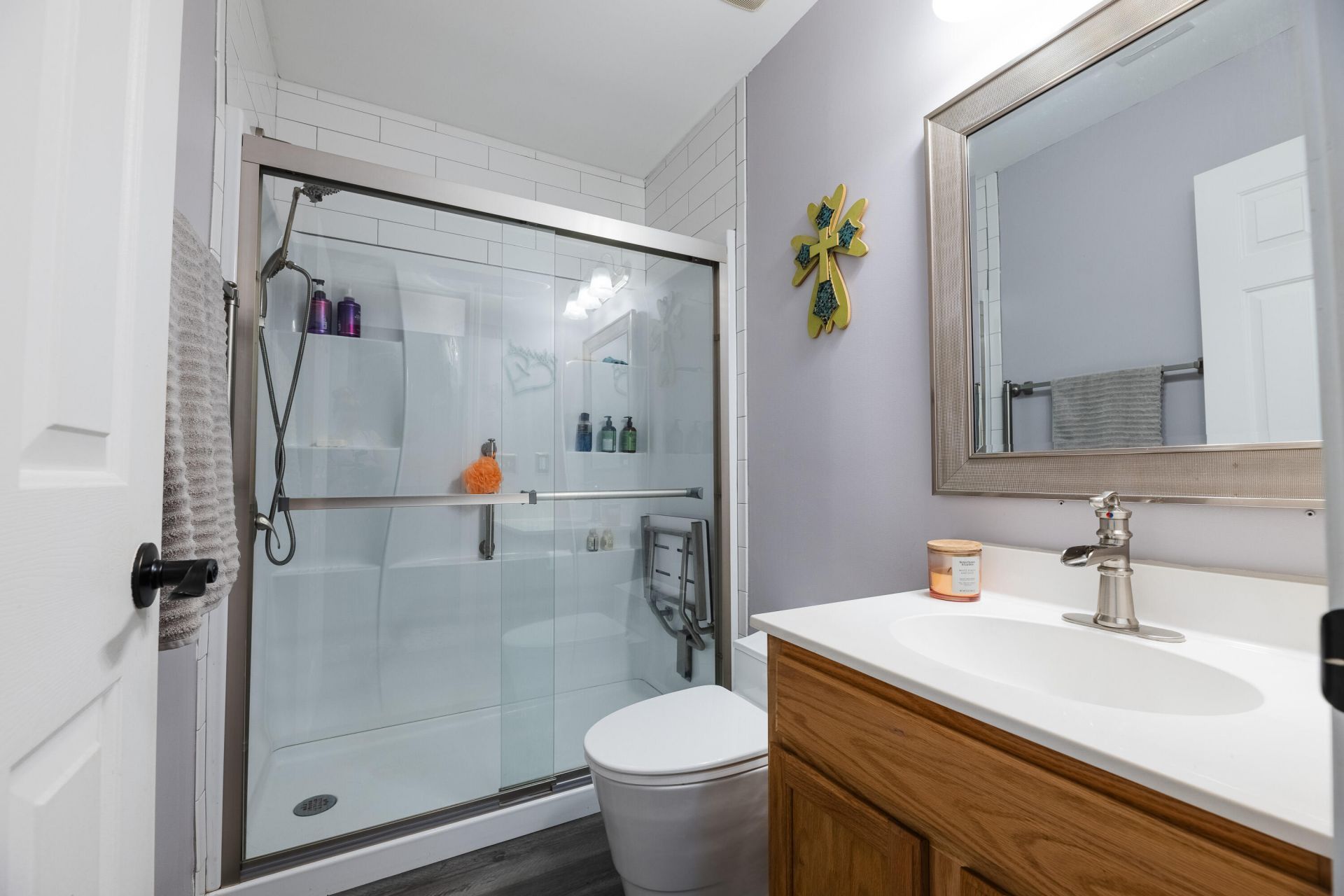 270 Avonshire Drive Photo 17