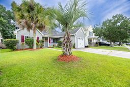 270 Avonshire Drive photo 4