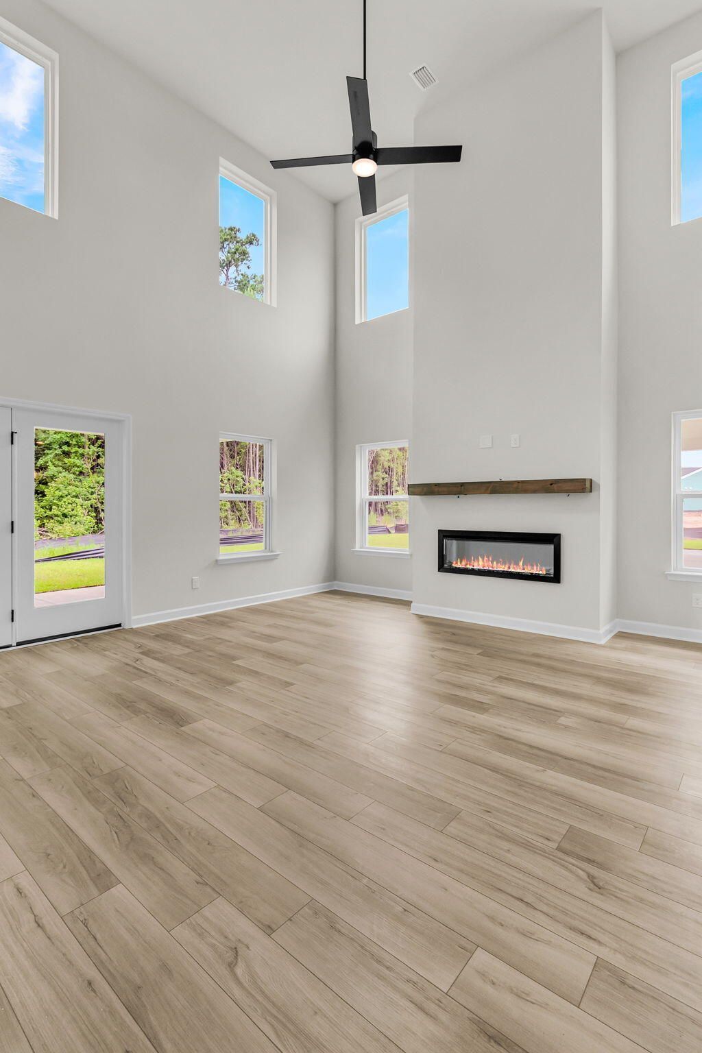 3110 Macaron Court Photo 17