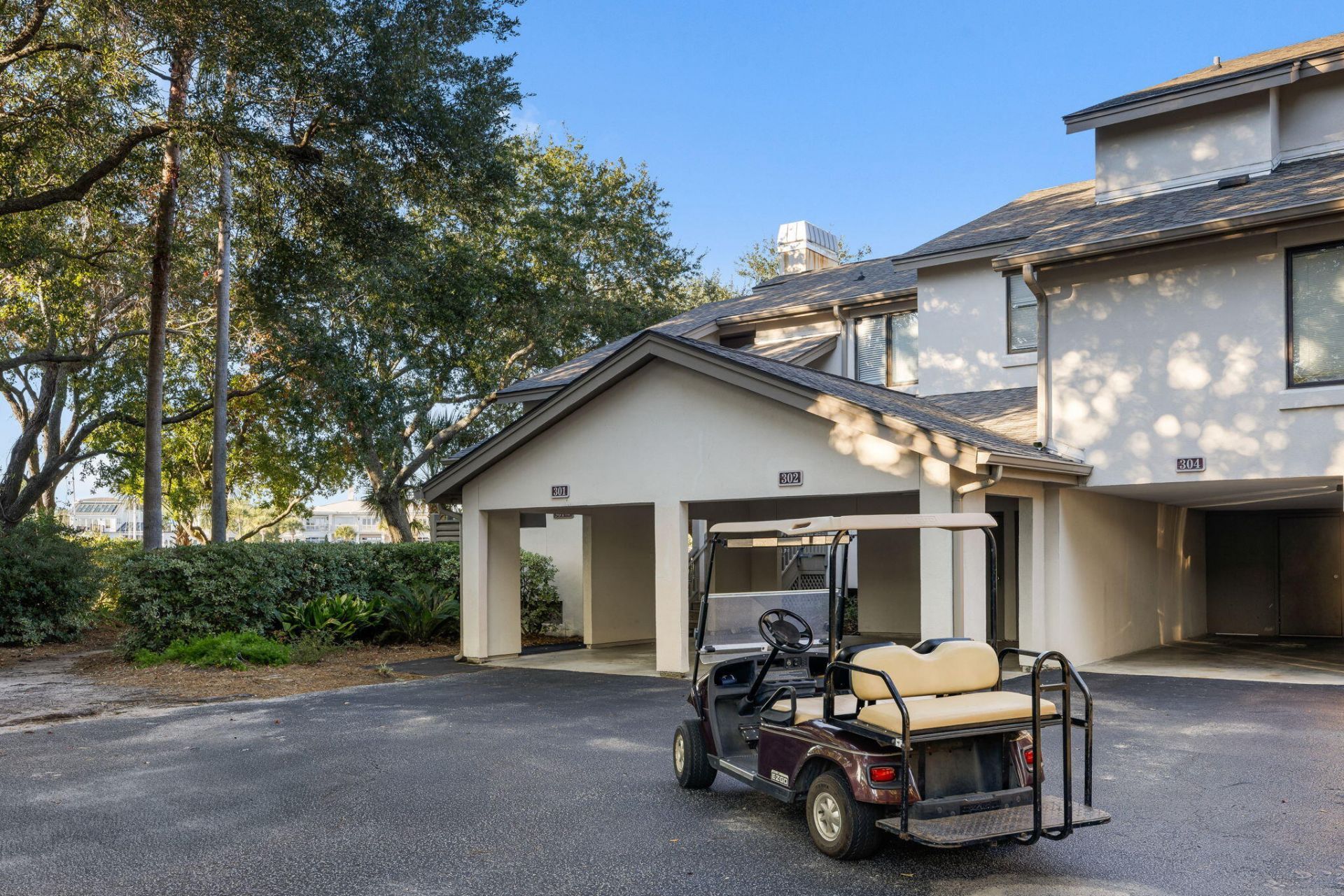 304 Yacht Harbor Court Photo 16
