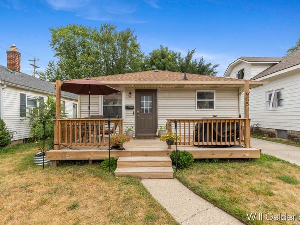 955 Veto Street NW, Grand Rapids, MI 49504