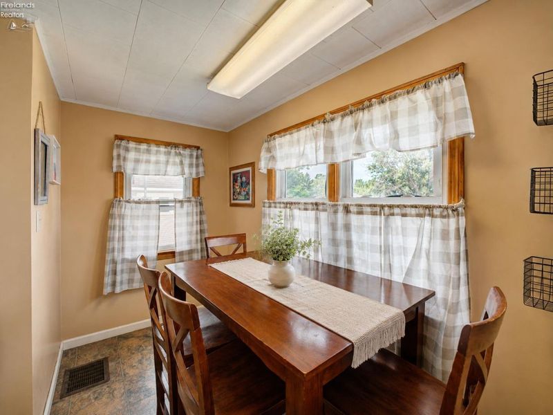 701 Tenney Avenue, Amherst, OH 44001 Photo 11