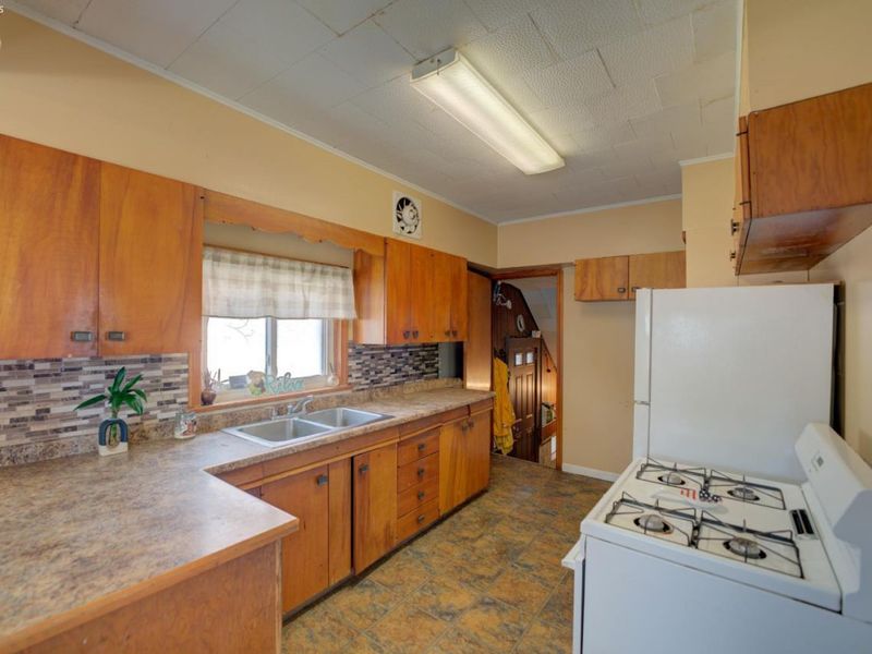 701 Tenney Avenue, Amherst, OH 44001 Photo 14