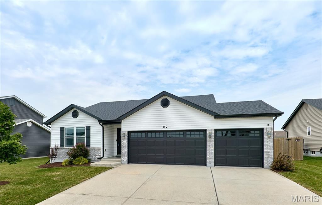 317 Katie Lynn Drive , Wentzville, MO 63385 Main Photo