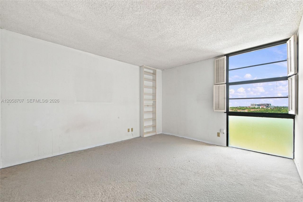 3401 N Country Club Dr , Unit 804, Aventura, FL 33180 Photo