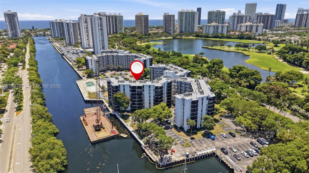3401 N Country Club Dr , Unit 804, Aventura, FL 33180 Photo