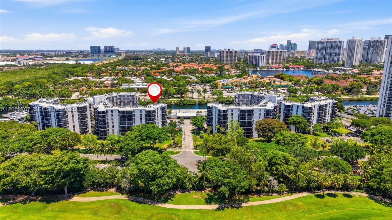 3401 N Country Club Dr , Unit 804, Aventura, FL 33180 Photo